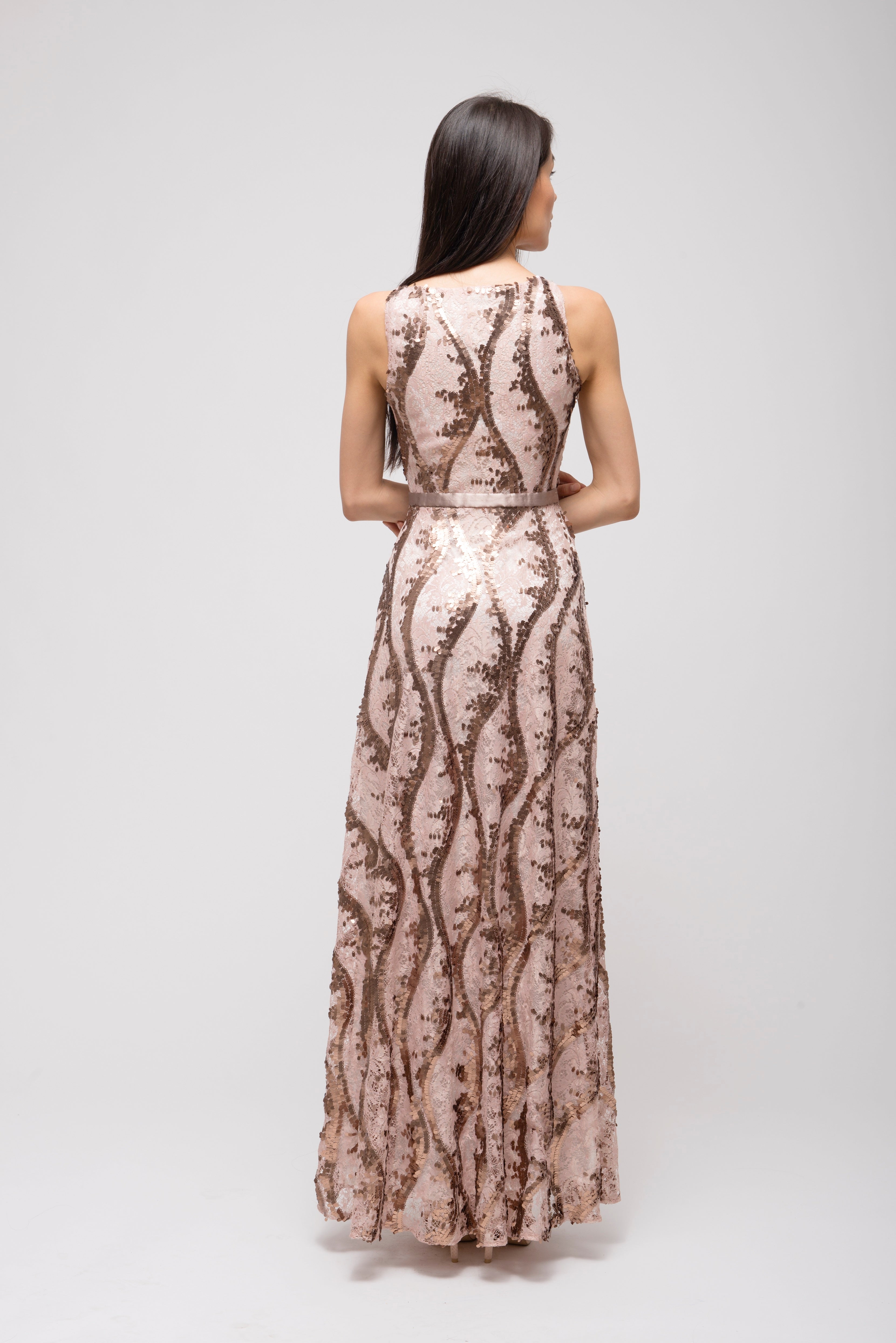 Abendkleid aus Pailletten-Spitze | Klassisch