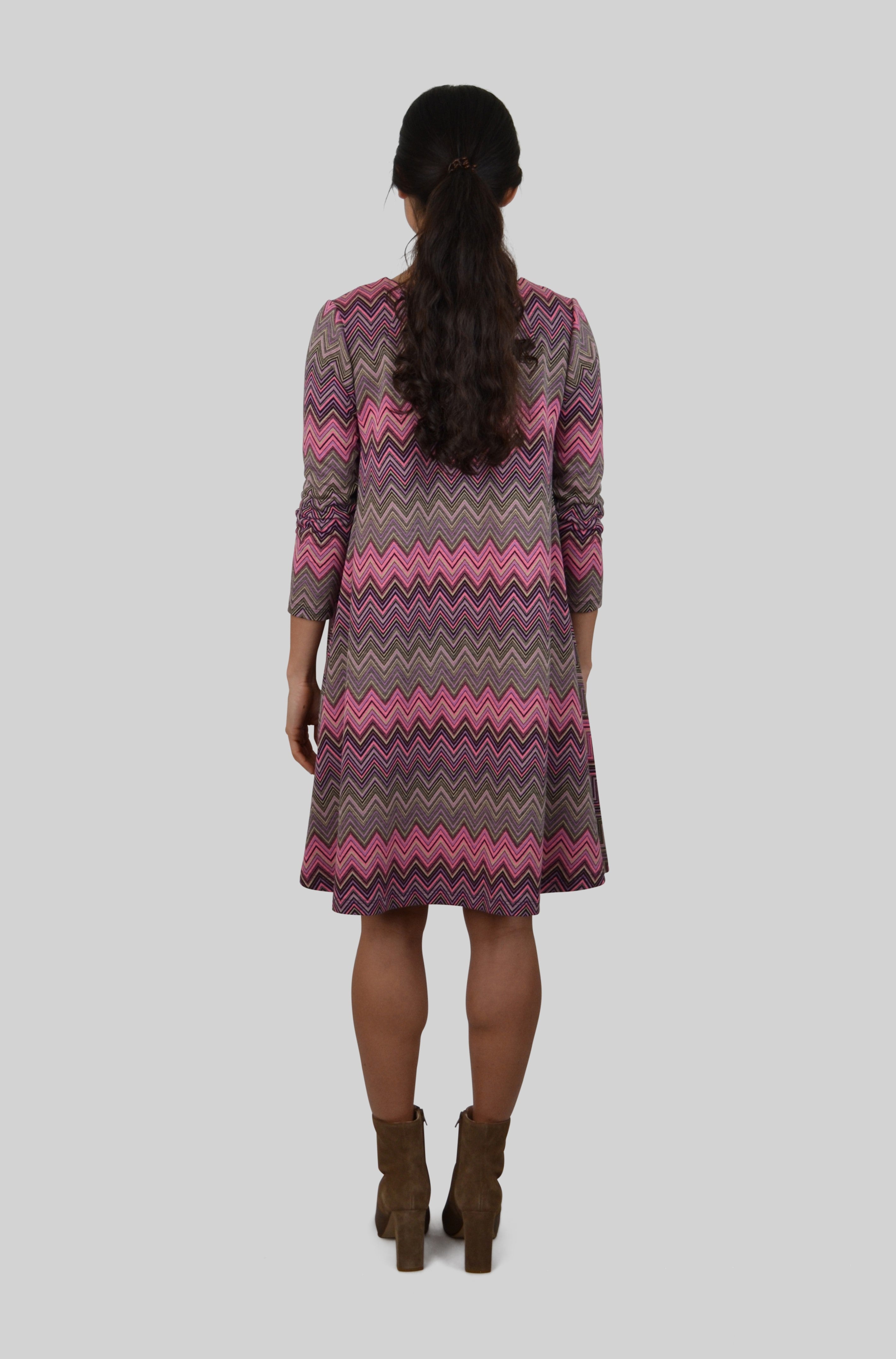Feinstrick Kleid | Zickzackmuster